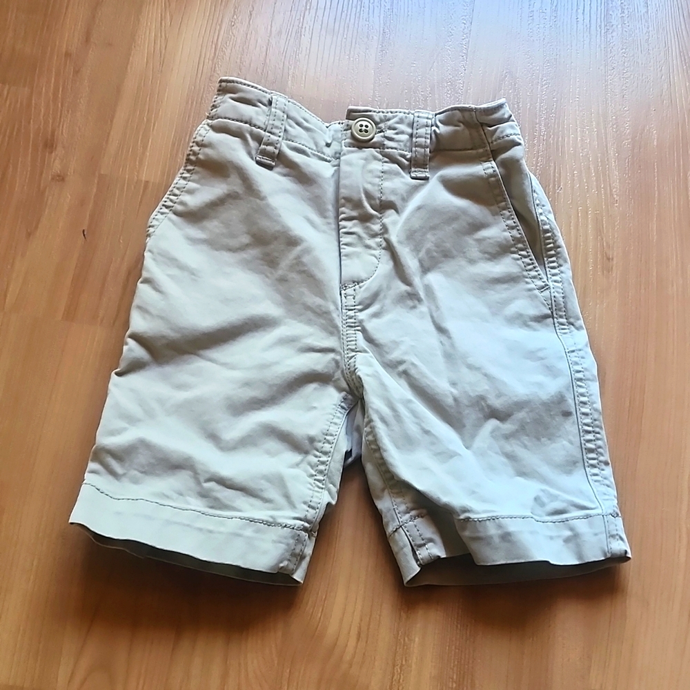 ❤$18/2   GAP Boys Regular Shorts (5T)